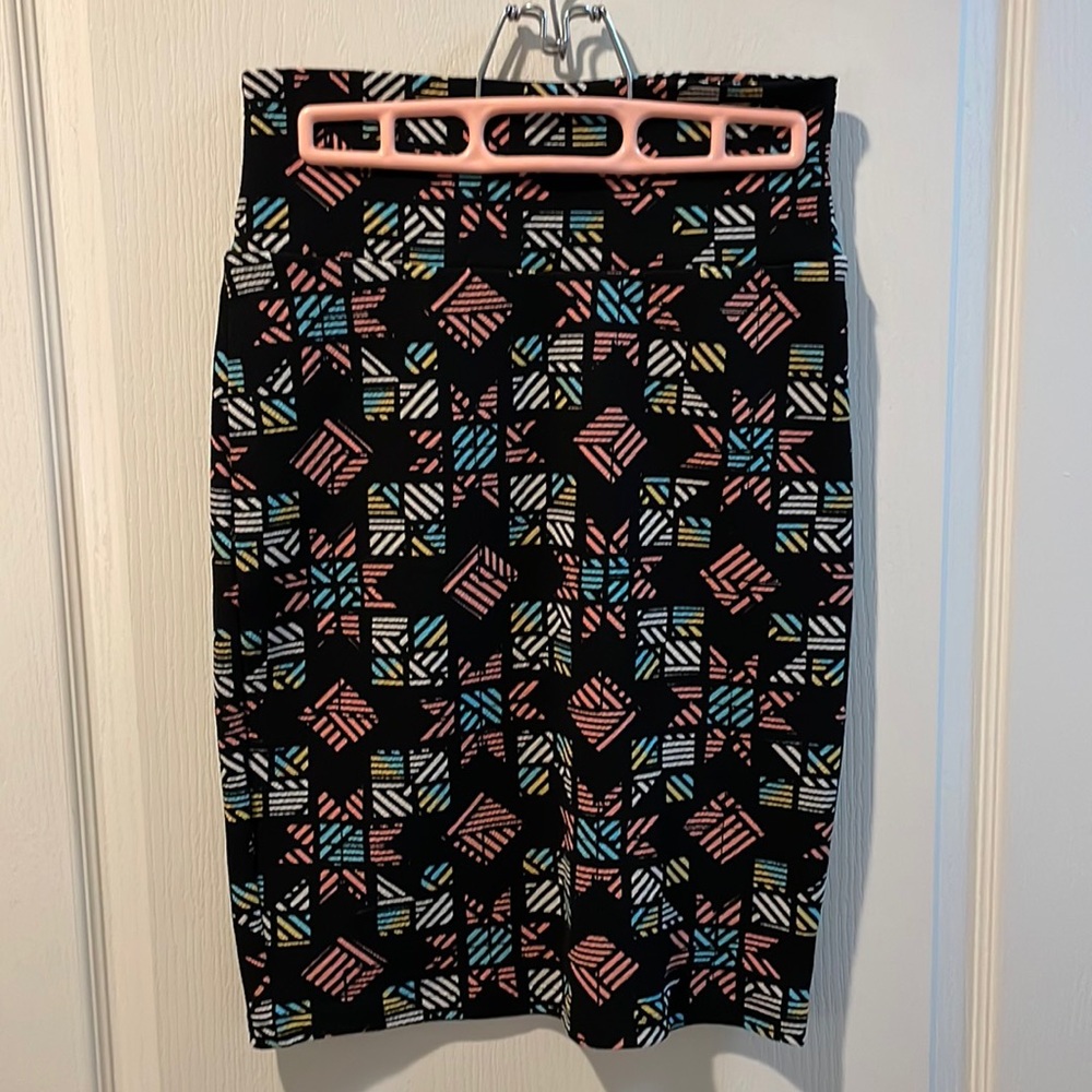 Super fun design Lula Roe Cassie skirt